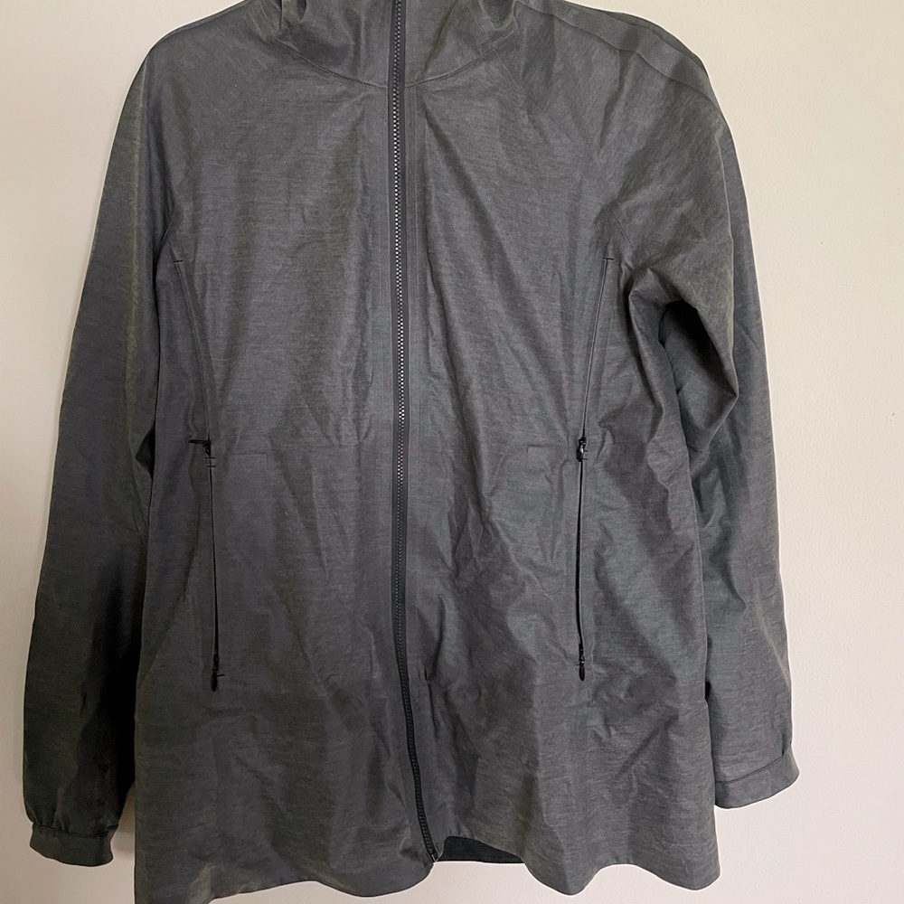Lululemon reflective hooded jacket